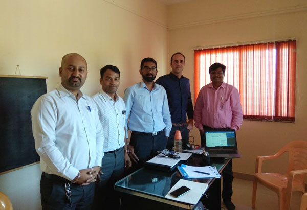 Mr. Jonathan (second from right) with Dr. Dr. Shree, Technical Manager of Vairabhnath Poultry (third from right)